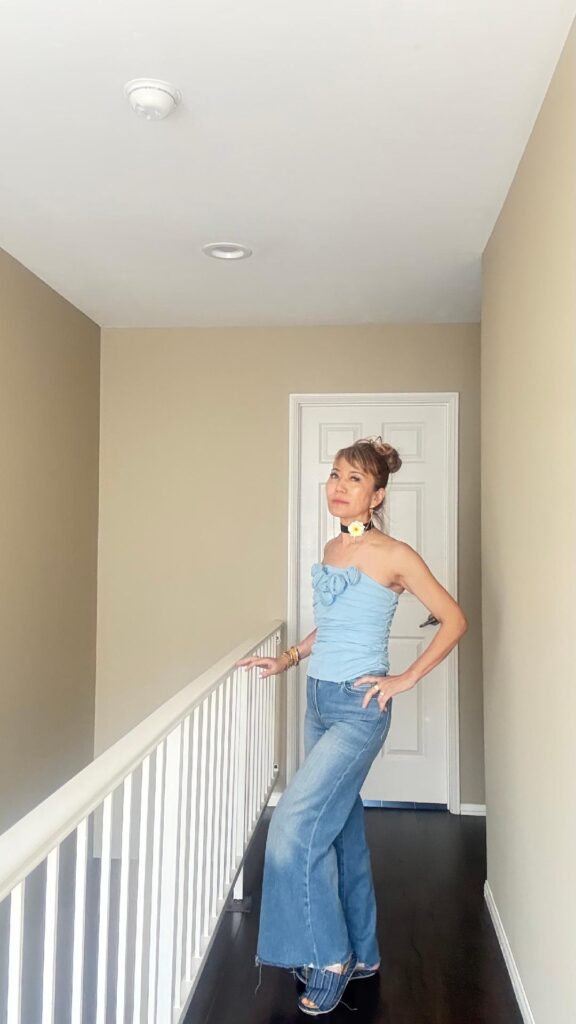 How blue jeans became so fashionably popular picture